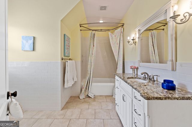 1536 Blue Ridge Drive NE, Gainesville, GA 30501
