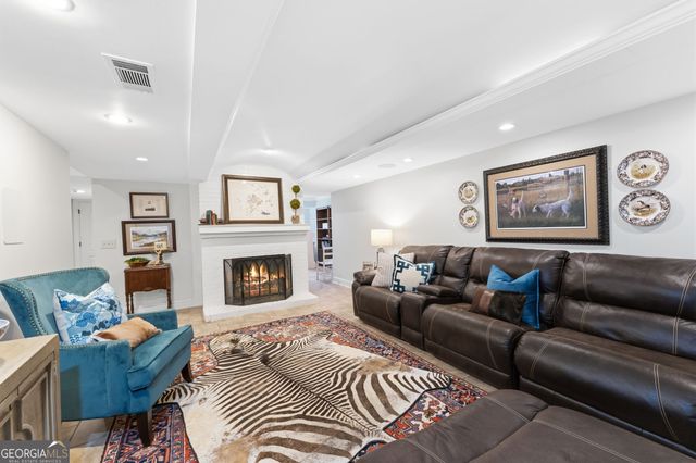 1536 Blue Ridge Drive NE, Gainesville, GA 30501