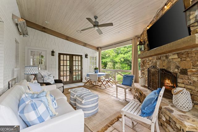 1536 Blue Ridge Drive NE, Gainesville, GA 30501