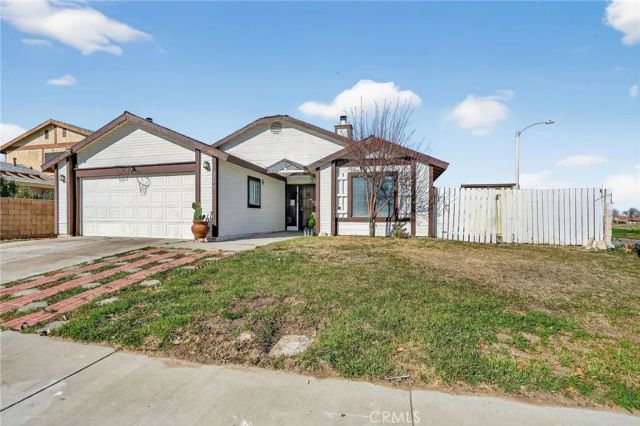2559 E Avenue J2, Lancaster, CA 93535