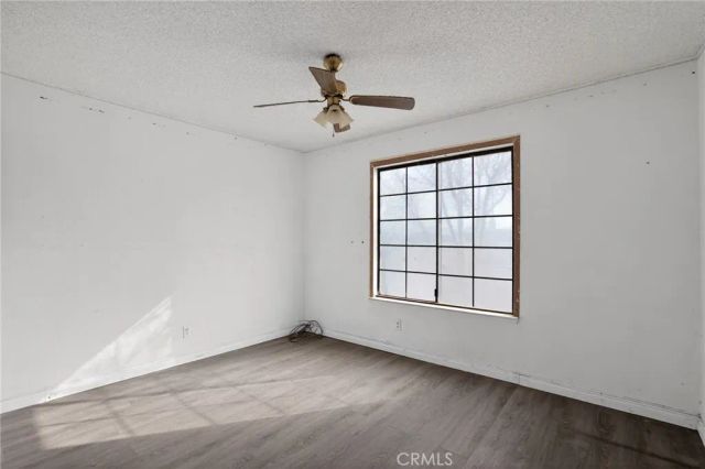 2559 E Avenue J2, Lancaster, CA 93535