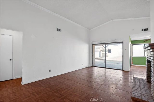 2559 E Avenue J2, Lancaster, CA 93535