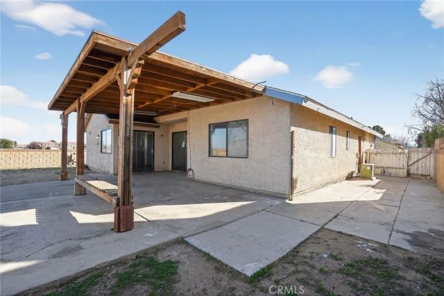 2559 E Avenue J2, Lancaster, CA 93535