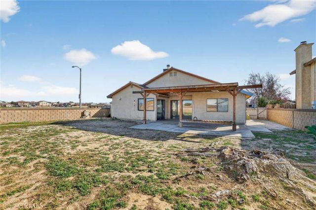 2559 E Avenue J2, Lancaster, CA 93535