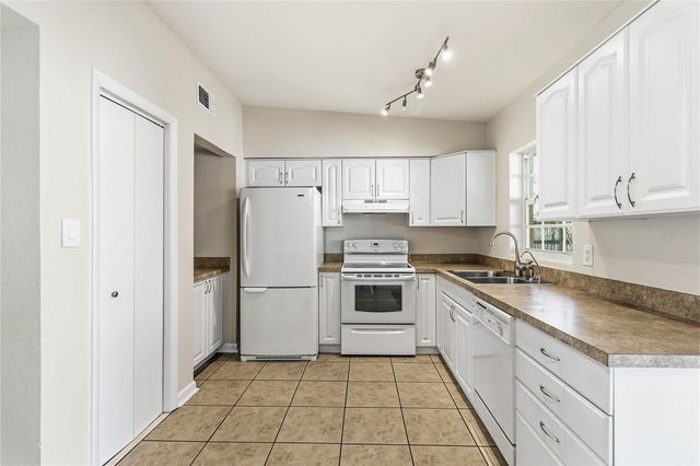 7638 SIMMS AVENUE, Orlando, FL 32812