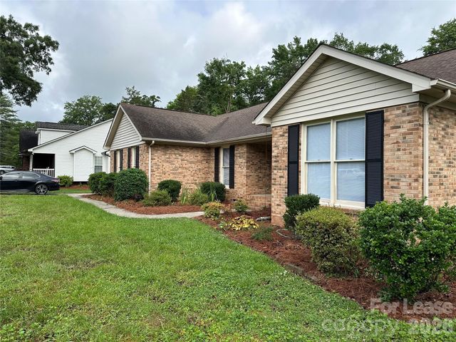 413 Parallel Drive, Harrisburg, NC 28075