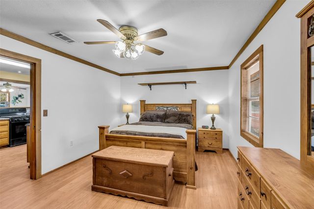 201 Magnolia Road, Cleveland, TX 77328