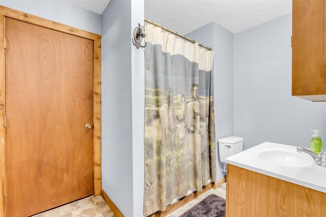 201 Magnolia Road, Cleveland, TX 77328