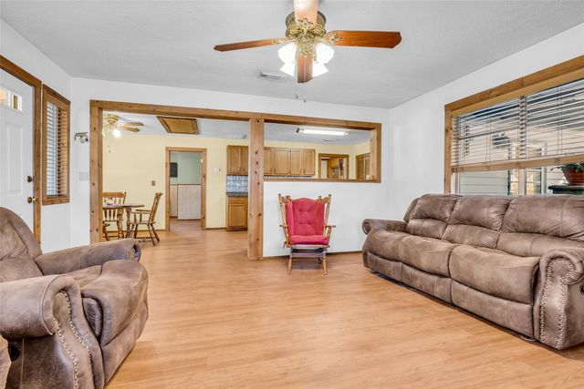 201 Magnolia Road, Cleveland, TX 77328