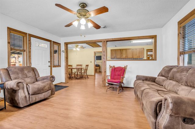 201 Magnolia Road, Cleveland, TX 77328