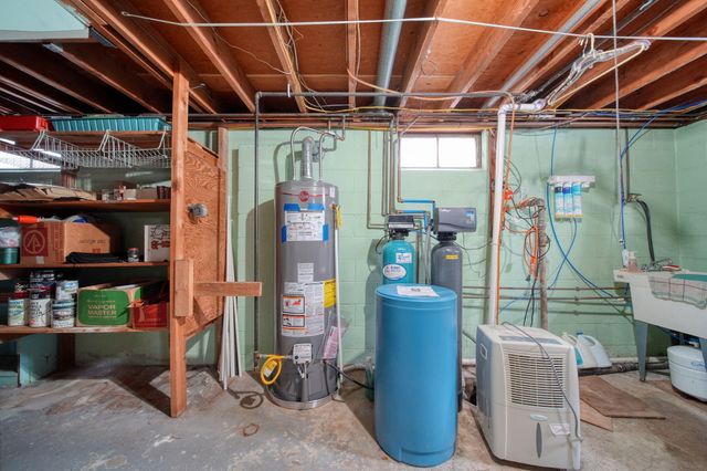 6728 King Road, Spring Arbor Twp, MI 49283