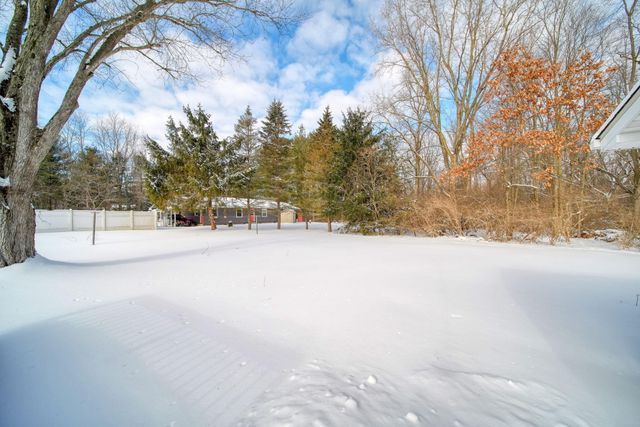 6728 King Road, Spring Arbor Twp, MI 49283