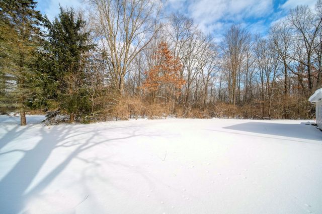 6728 King Road, Spring Arbor Twp, MI 49283