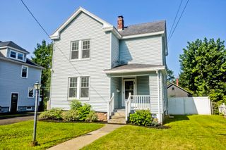 94 Columbus Ave, Greenfield, MA 01301