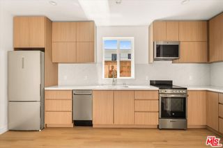 5912 1/2 Mammoth Avenue, Sherman Oaks, CA 91401