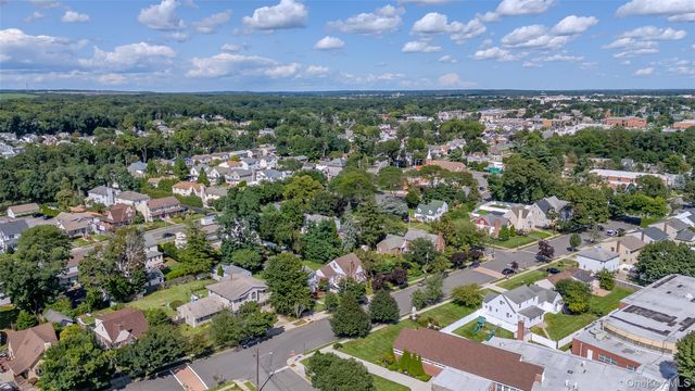 2 Dean Street, Farmingdale, NY 11735