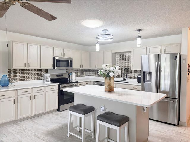 9394 SW 97TH LANE A, Ocala, FL 34481