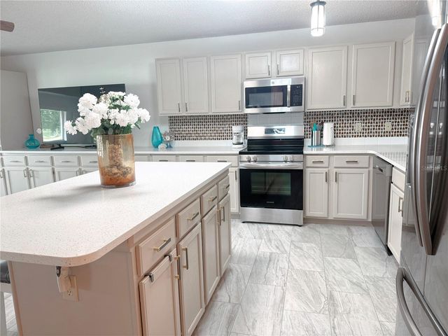 9394 SW 97TH LANE A, Ocala, FL 34481