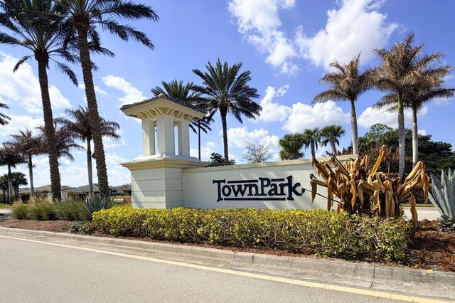 12932 SW Lake Fern Circle, Port St. Lucie, Port St Lucie, FL 34987