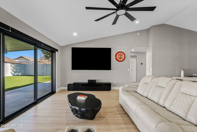 3026 E Leland Street, Mesa, AZ 85213