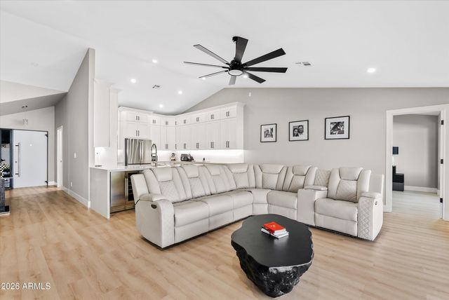 3026 E Leland Street, Mesa, AZ 85213