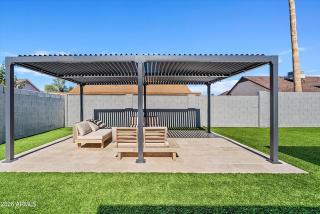 3026 E Leland Street, Mesa, AZ 85213