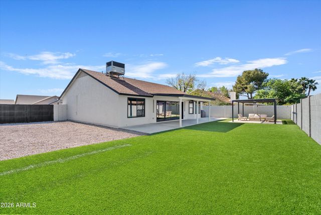 3026 E Leland Street, Mesa, AZ 85213