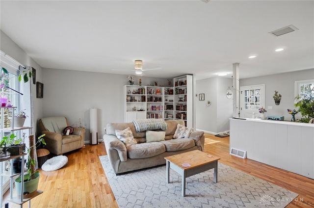 59 Amokee Place, Tipp City, OH 45371