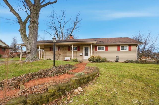 59 Amokee Place, Tipp City, OH 45371