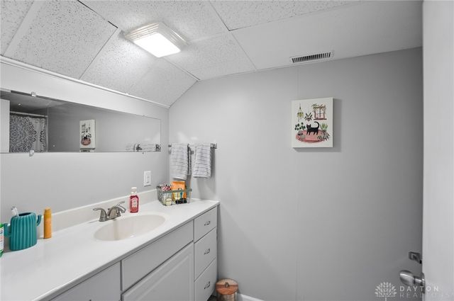 59 Amokee Place, Tipp City, OH 45371