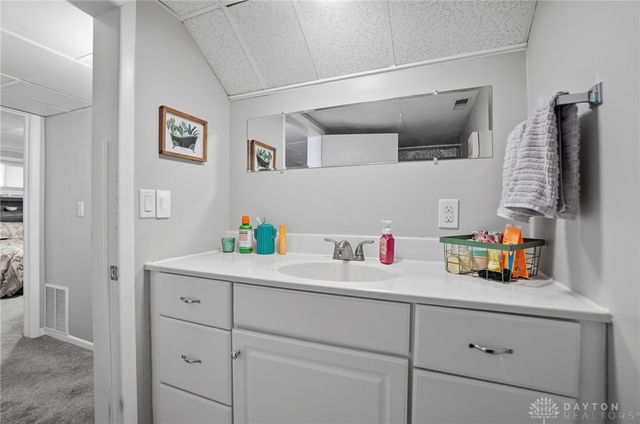 59 Amokee Place, Tipp City, OH 45371