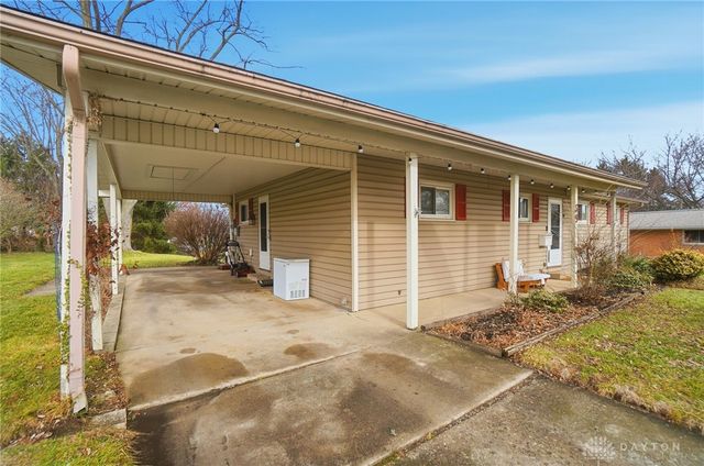 59 Amokee Place, Tipp City, OH 45371