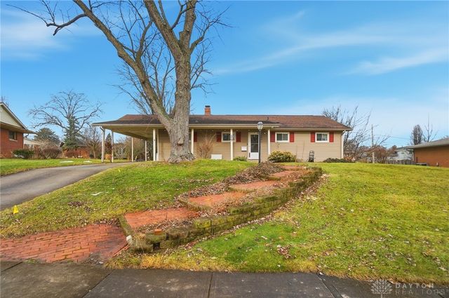 59 Amokee Place, Tipp City, OH 45371