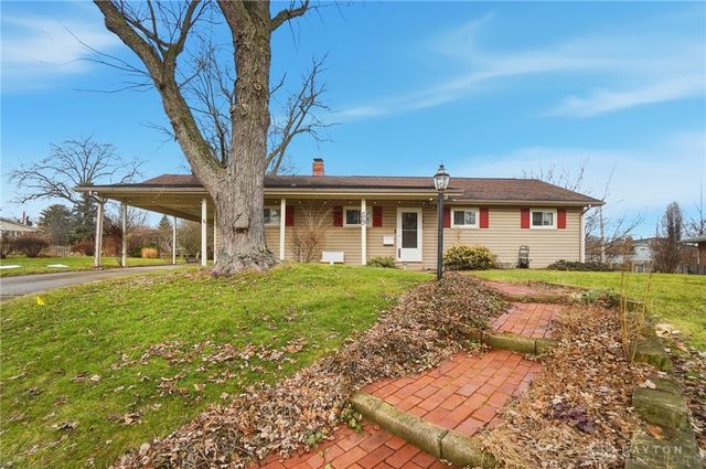 59 Amokee Place, Tipp City, OH 45371