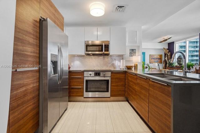 601 NE 27th St 1505, Miami, FL 33137