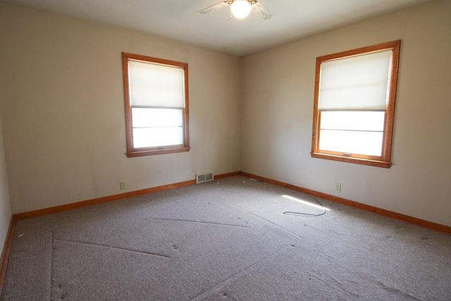 644 Mcadams Rd, Salina, KS 67401