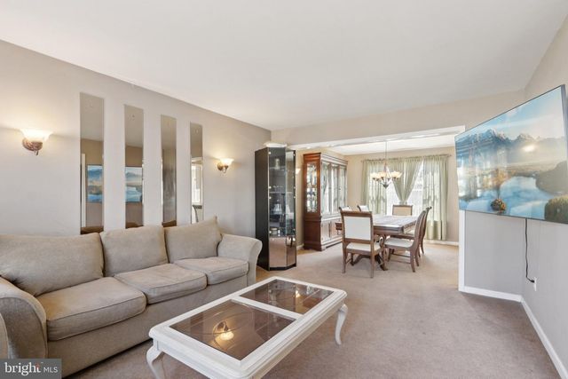 187 COMPASS ROAD, Manahawkin, NJ 08050