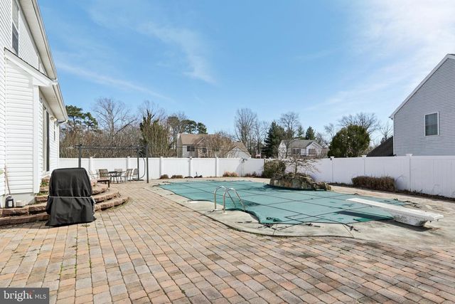 187 COMPASS ROAD, Manahawkin, NJ 08050