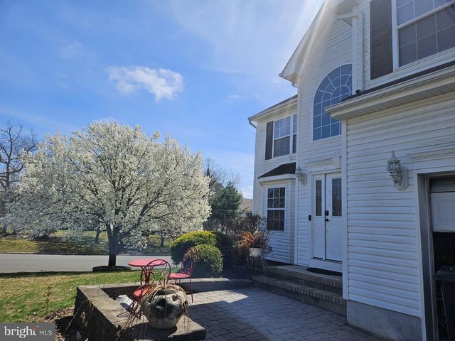 187 COMPASS ROAD, Manahawkin, NJ 08050
