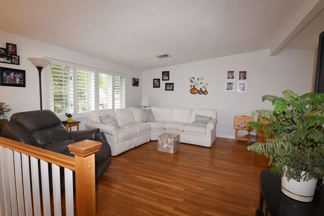 37 Thornton Ave, Brockton, MA 02301