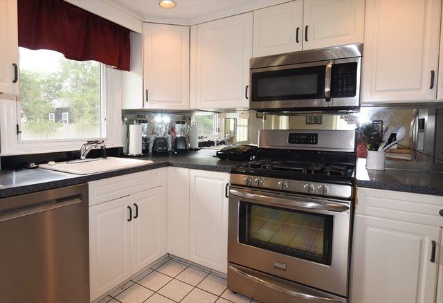 37 Thornton Ave, Brockton, MA 02301