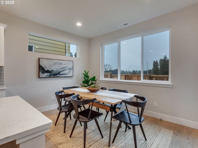 13884 Sw 175th Ave, Tigard, OR 97140