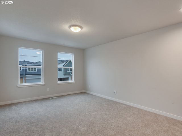 13884 Sw 175th Ave, Tigard, OR 97140