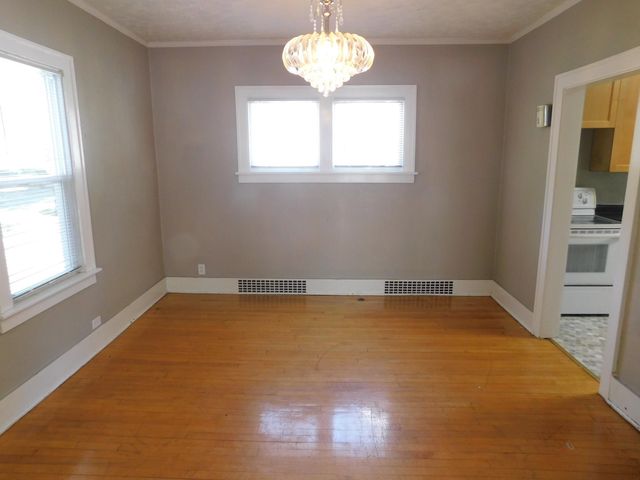 606 5th Street S, Moorhead, MN 56560