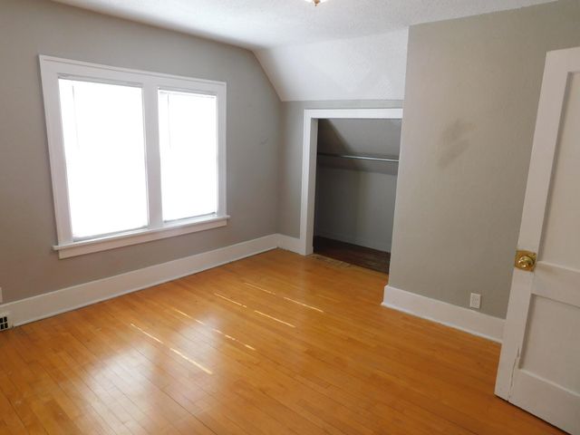 606 5th Street S, Moorhead, MN 56560