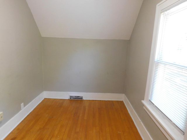 606 5th Street S, Moorhead, MN 56560
