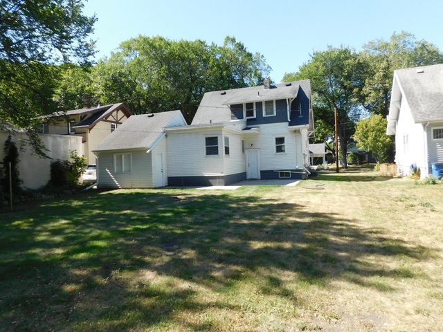 606 5th Street S, Moorhead, MN 56560