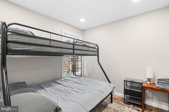 70 PINEKNOLL DR, Lake Harmony, PA 18624