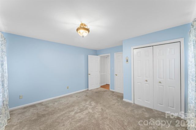 808 Lakey Gap Road, Black Mountain, NC 28711