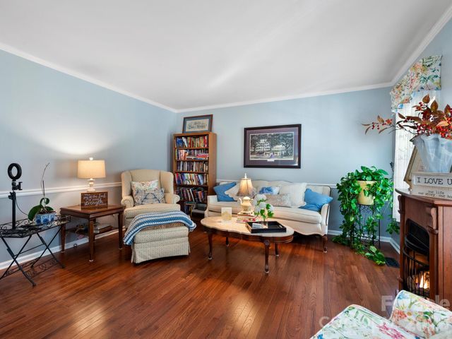 808 Lakey Gap Road, Black Mountain, NC 28711